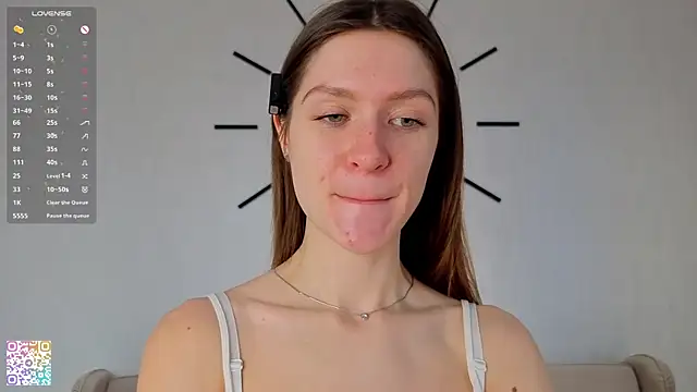 Snapshot of MinaMancilla chatting on 10-01-25, 04:39 MinaMancilla online show from 10-01-25, 04:39