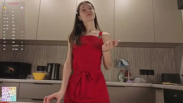 MinaMancilla online show from 12-20-25, 04:37