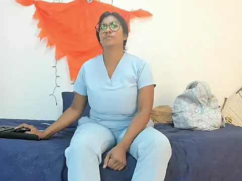  Miaa khalifa  online show from 10-21-25, 12:15