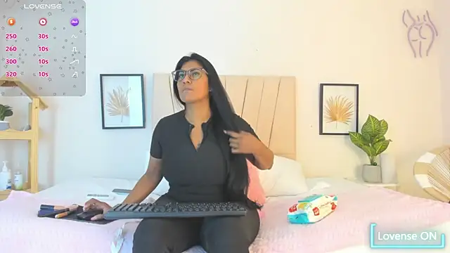  Miaa khalifa  online show from 02-14-26, 12:16