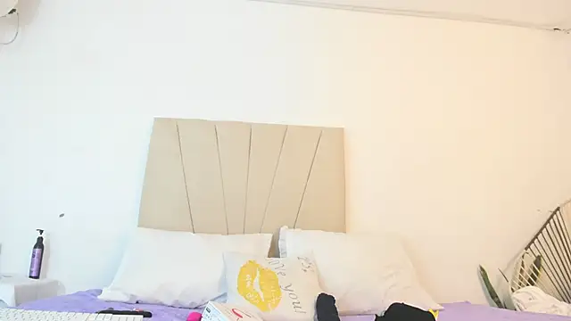  Miaa khalifa  online show from 10-03-25, 02:18