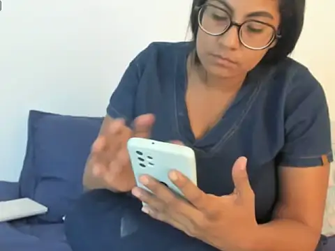  Miaa khalifa  online show from 10-15-25, 12:13