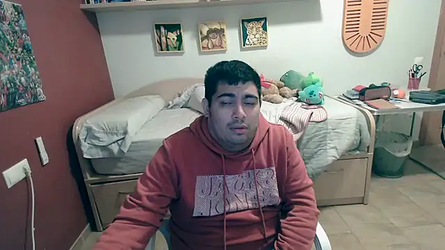 Snapshot of Martigato3 chatting on 11-07-25, 10:57 Martigato3 online show from 11-07-25, 10:57