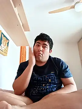 Snapshot of Martigato3 chatting on 10-13-25, 03:24 Martigato3 online show from 10-13-25, 03:24