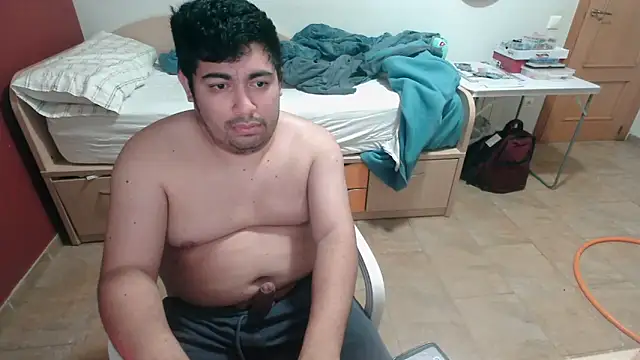 Snapshot of Martigato3 chatting on 12-20-25, 08:33 Martigato3 online show from 12-20-25, 08:33