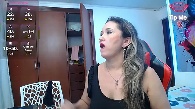 Snapshot of noelia_milf19 chatting on 07-06-26, 10:11 noelia milf19 online show from 07-06-26, 10:11