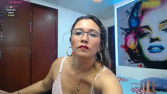 noelia milf19 online show from 02-27-26, 01:06