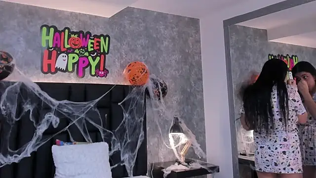 crystaldarliing online show from 10-21-25, 02:27