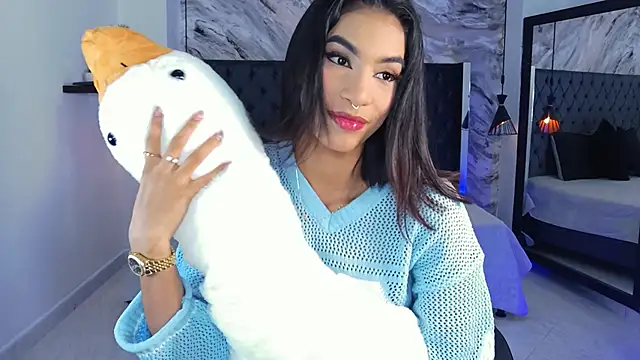 Snapshot of kitty_collins_ chatting on 05-26-26, 12:03 kitty collins online show from 05-26-26, 12:03