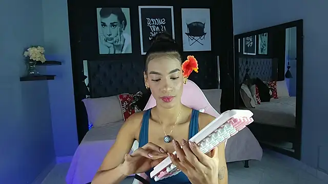 kitty collins  online show from 11-23-25, 11:31