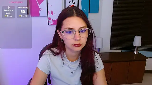 AlanaGarcia19 online show from 10-24-25, 11:31