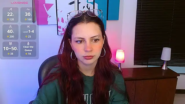 AlanaGarcia19 online show from 10-30-25, 11:41