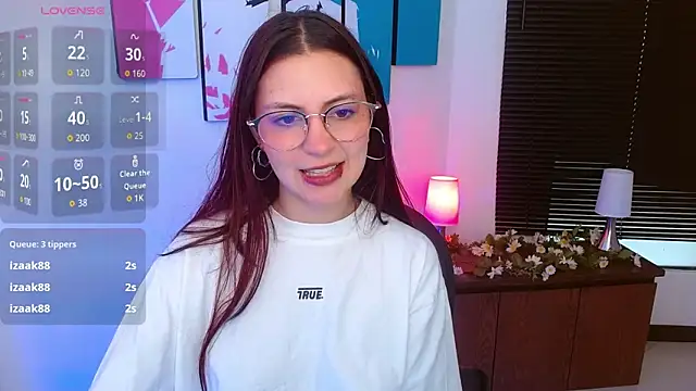 AlanaGarcia19 online show from 11-09-25, 12:42