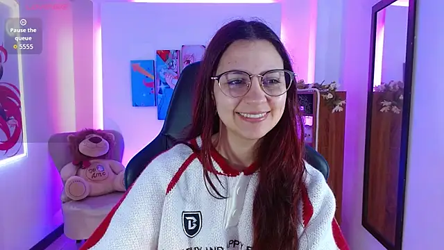 AlanaGarcia19 online show from 12-01-25, 11:55