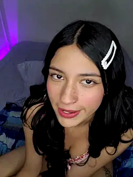 Snapshot of Danly_ chatting on 09-12-25, 04:01 Danly  online show from 09-12-25, 04:01