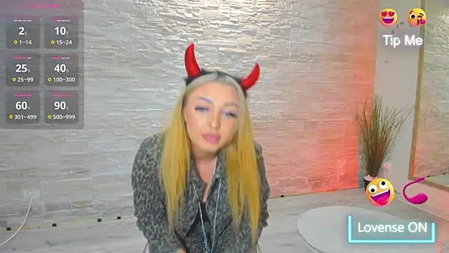 Lexi Blazee online show from 10-08-25, 04:36
