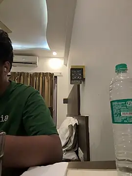 Snapshot of saumon3022 chatting on 11-14-25, 03:59 saumon3022 online show from 11-14-25, 03:59