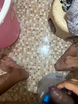 Snapshot of saumon3022 chatting on 09-18-25, 04:37 saumon3022 online show from 09-18-25, 04:37