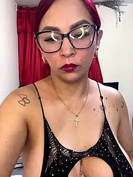 Snapshot of Vamanda05 chatting on 09-14-25, 09:26 Vamanda05 online show from 09-14-25, 09:26