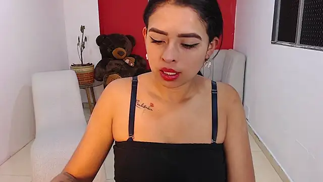 Snapshot of naia_sweetsex chatting on 09-29-25, 02:23 naia sweetsex online show from 09-29-25, 02:23