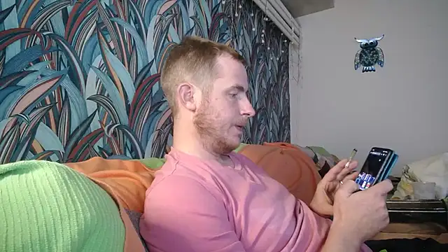 Snapshot of gaydavid chatting on 09-23-25, 08:49 gaydavid online show from 09-23-25, 08:49