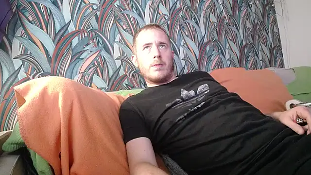 Snapshot of gaydavid chatting on 09-20-25, 09:20 gaydavid online show from 09-20-25, 09:20