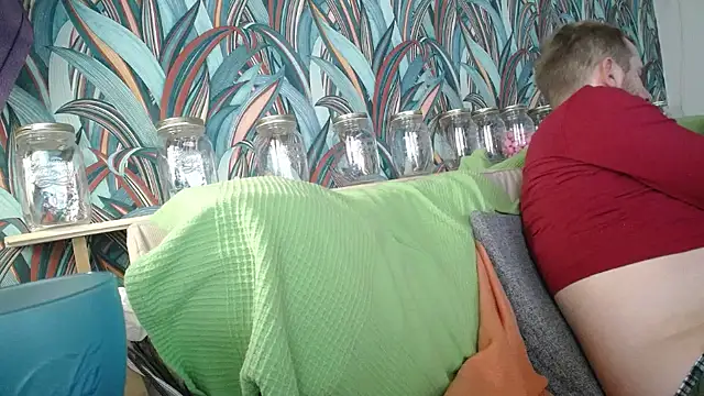 Snapshot of gaydavid chatting on 10-02-25, 12:47 gaydavid online show from 10-02-25, 12:47