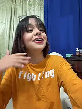 Clara Luu online show from 06-17-26, 02:22