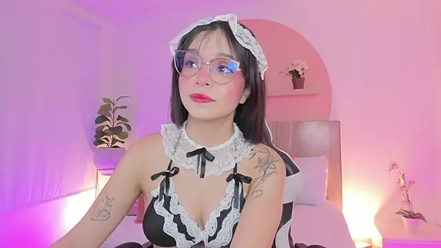 Clara Luu online show from 04-10-26, 03:35