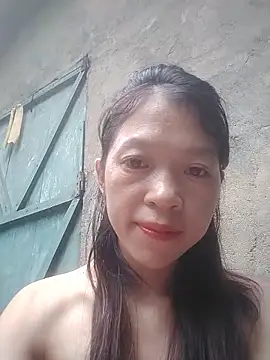 Snapshot of Mina_ti chatting on 09-18-25, 03:31 Mina ti online show from 09-18-25, 03:31