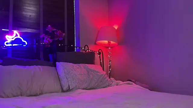 MistresssX online show from 10-31-25, 02:24