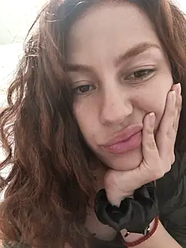 AlanaDesire online show from 10-17-25, 01:53