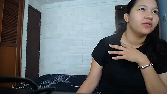 Naia Stant online show from 09-28-25, 02:02