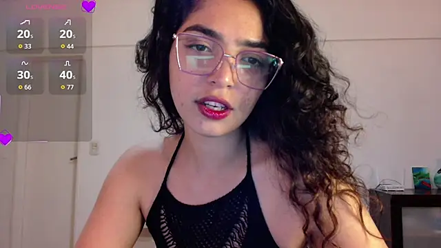 Snapshot of Ariagal chatting on 01-11-26, 04:14 Ariagal online show from 01-11-26, 04:14