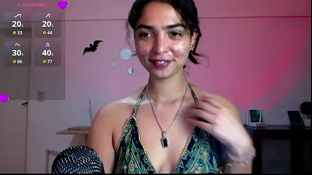 Snapshot of Ariagal chatting on 10-30-25, 10:50 Ariagal online show from 10-30-25, 10:50