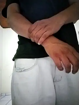 Snapshot of Marquingalo chatting on 10-19-25, 05:43 Marquingalo online show from 10-19-25, 05:43