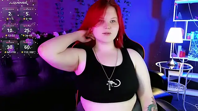 Snapshot of fillisfox_ chatting on 09-19-25, 04:00 fillisfox online show from 09-19-25, 04:00