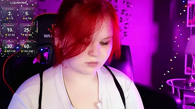 Snapshot of fillisfox_ chatting on 09-27-25, 03:40 fillisfox online show from 09-27-25, 03:40