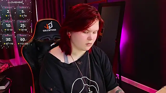 Snapshot of fillisfox_ chatting on 11-11-25, 03:40 fillisfox online show from 11-11-25, 03:40