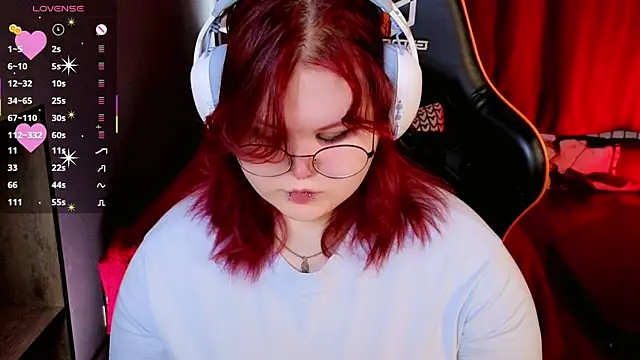 fillisfox  online show from 04-04-26, 10:44