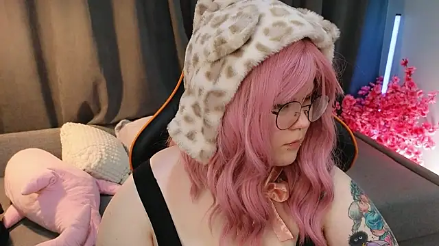 Snapshot of fillisfox_ chatting on 02-20-26, 11:34 fillisfox online show from 02-20-26, 11:34