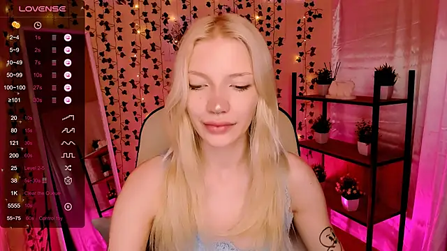 Snapshot of AnyaTaylor_ chatting on 05-12-26, 02:19 AnyaTaylor online show from 05-12-26, 02:19