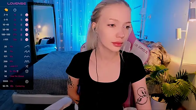 Snapshot of AnyaTaylor_ chatting on 05-24-26, 02:11 AnyaTaylor online show from 05-24-26, 02:11