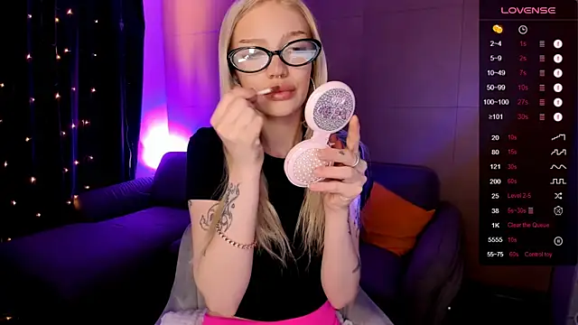 AnyaTaylor  online show from 04-02-26, 01:57