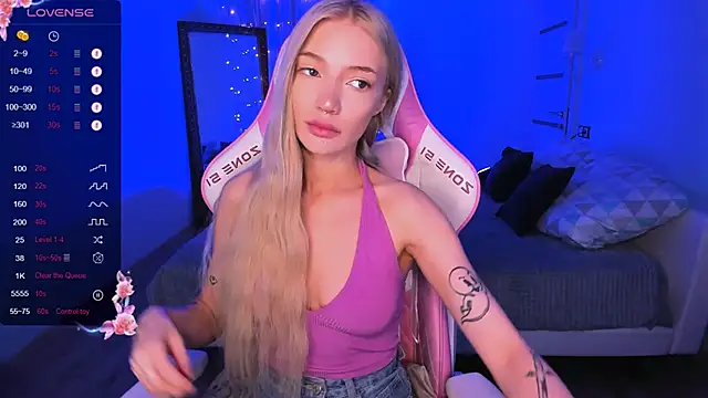 AnyaTaylor  online show from 09-14-25, 01:39