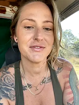 OdetteDelane online show from 10-20-25, 05:09