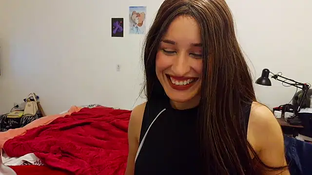 Snapshot of kendrafarq chatting on 06-01-26, 02:56 kendrafarq online show from 06-01-26, 02:56