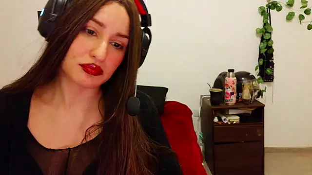 Snapshot of kendrafarq chatting on 05-20-26, 11:46 kendrafarq online show from 05-20-26, 11:46