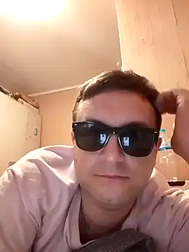 Ivandovxxxl 1010 online show from 10-11-25, 01:45