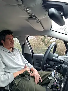 twitshe online show from 02-05-26, 01:18